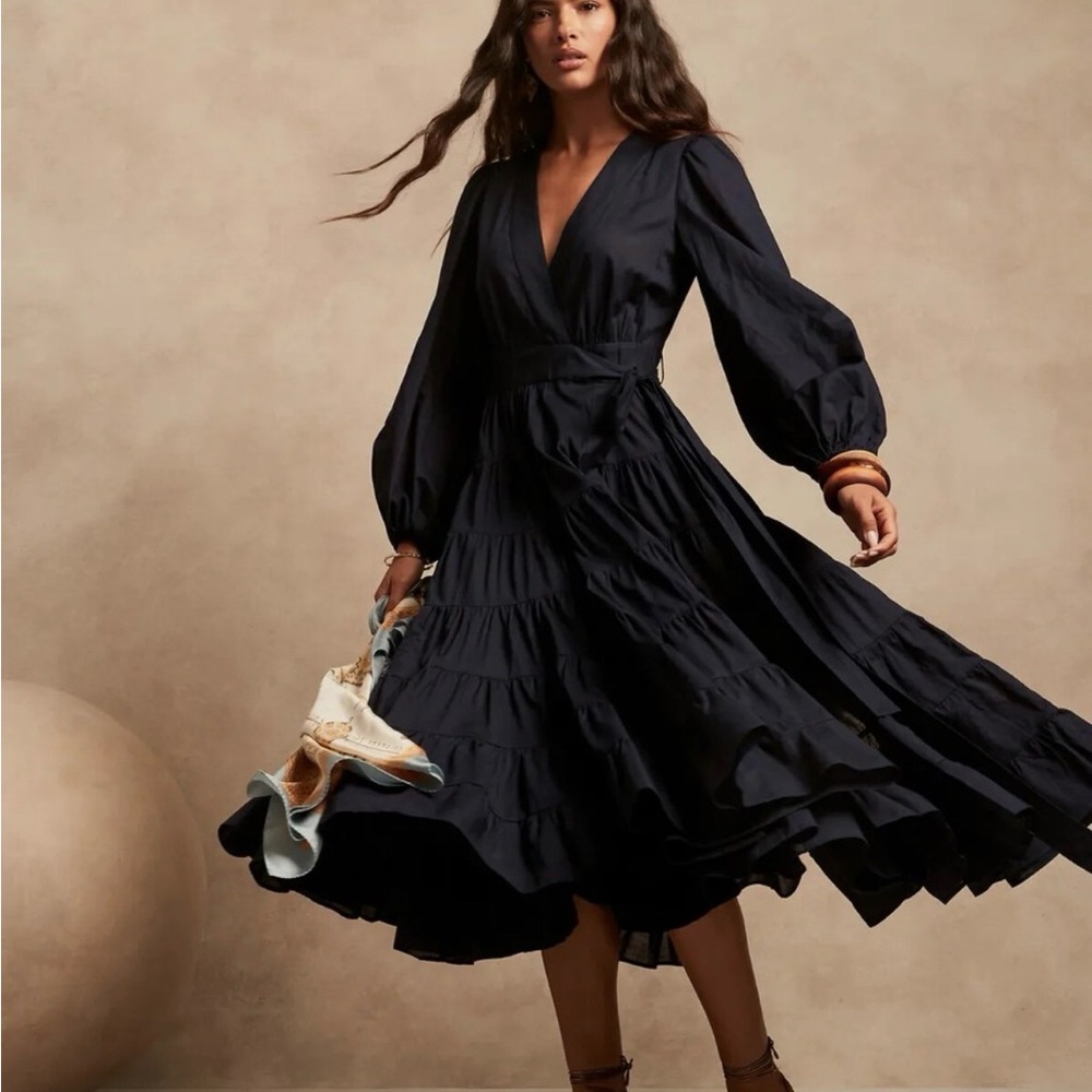 Banana Republic Black V-Neck Tiered Long-Sleeve Midi Dress